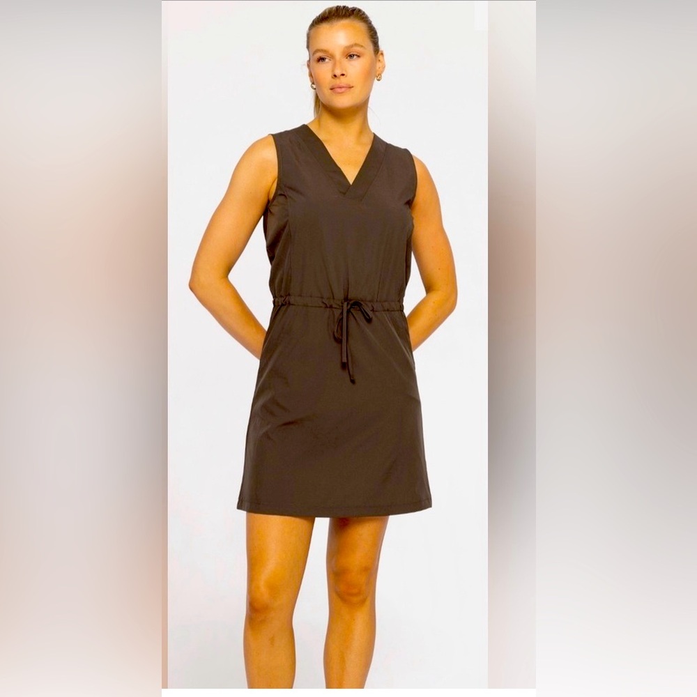 NWOT. Mono B V-Neck Active Dress